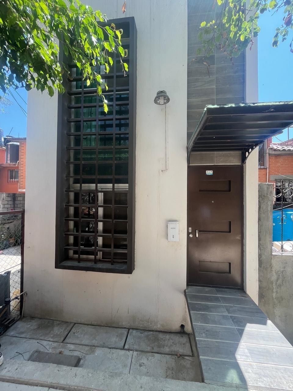 CASA REMODELADA EN VENTA | CERCA DE LA URSE